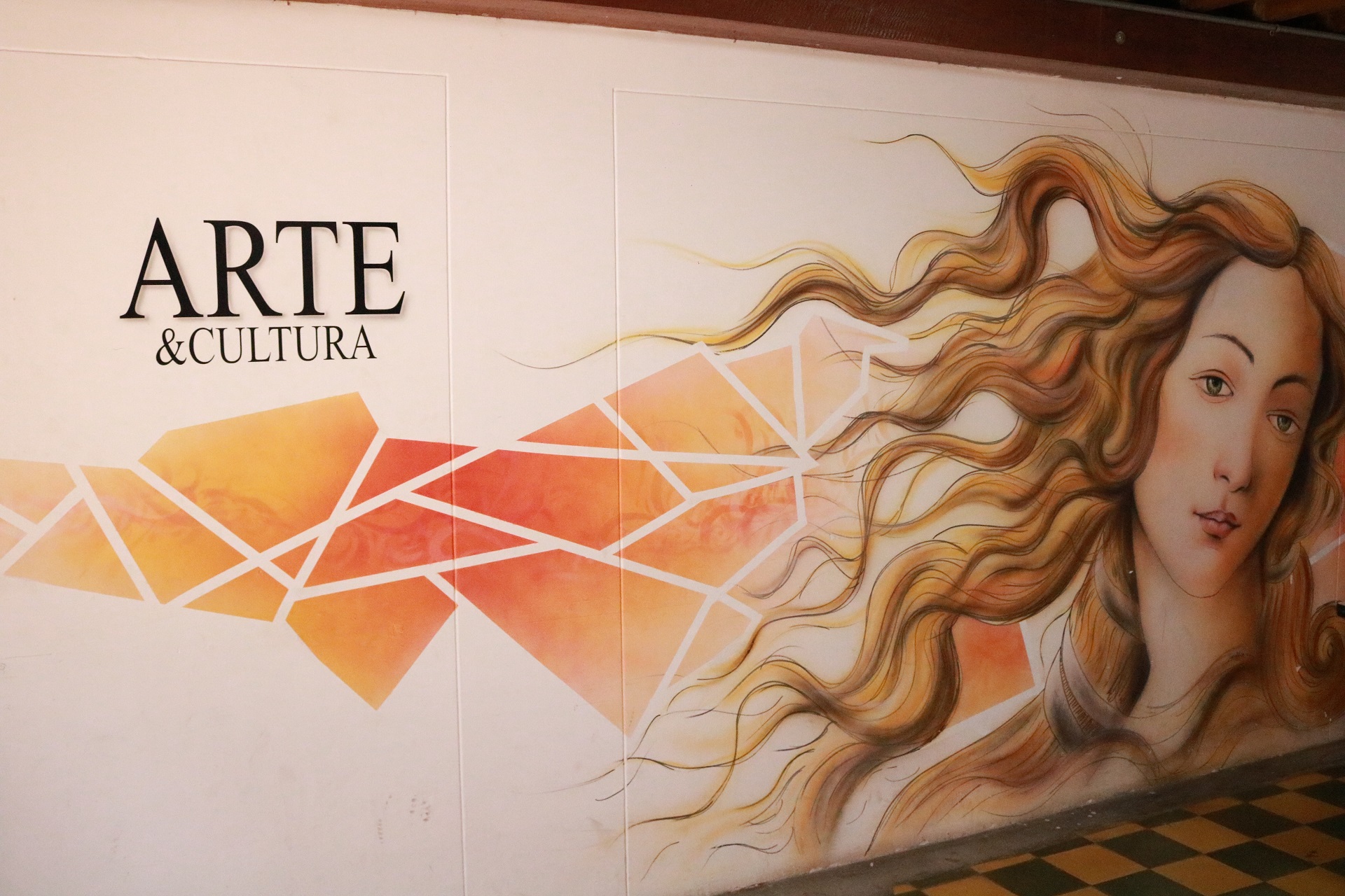 Bienvenido a la Casa Municipal de la Cultura. Mural pintado por Jorge Mario López